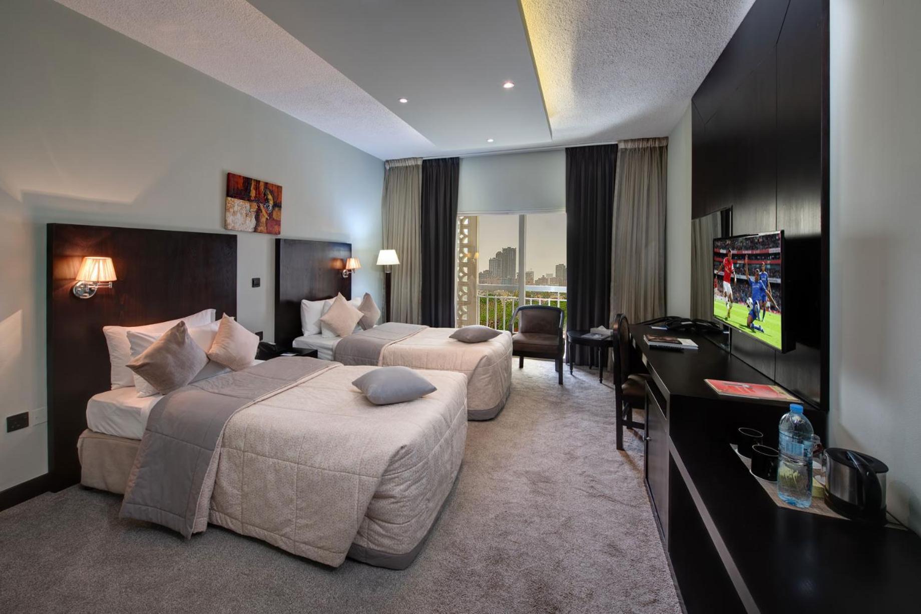 Sharjah Carlton Hotel Zewnętrze zdjęcie